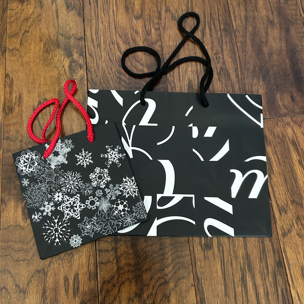 Saks Fifth Ave small shopping bag
